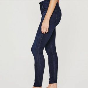 Ag The Farrah High Rise Skinny Jeans in Brooks Wash Size 28